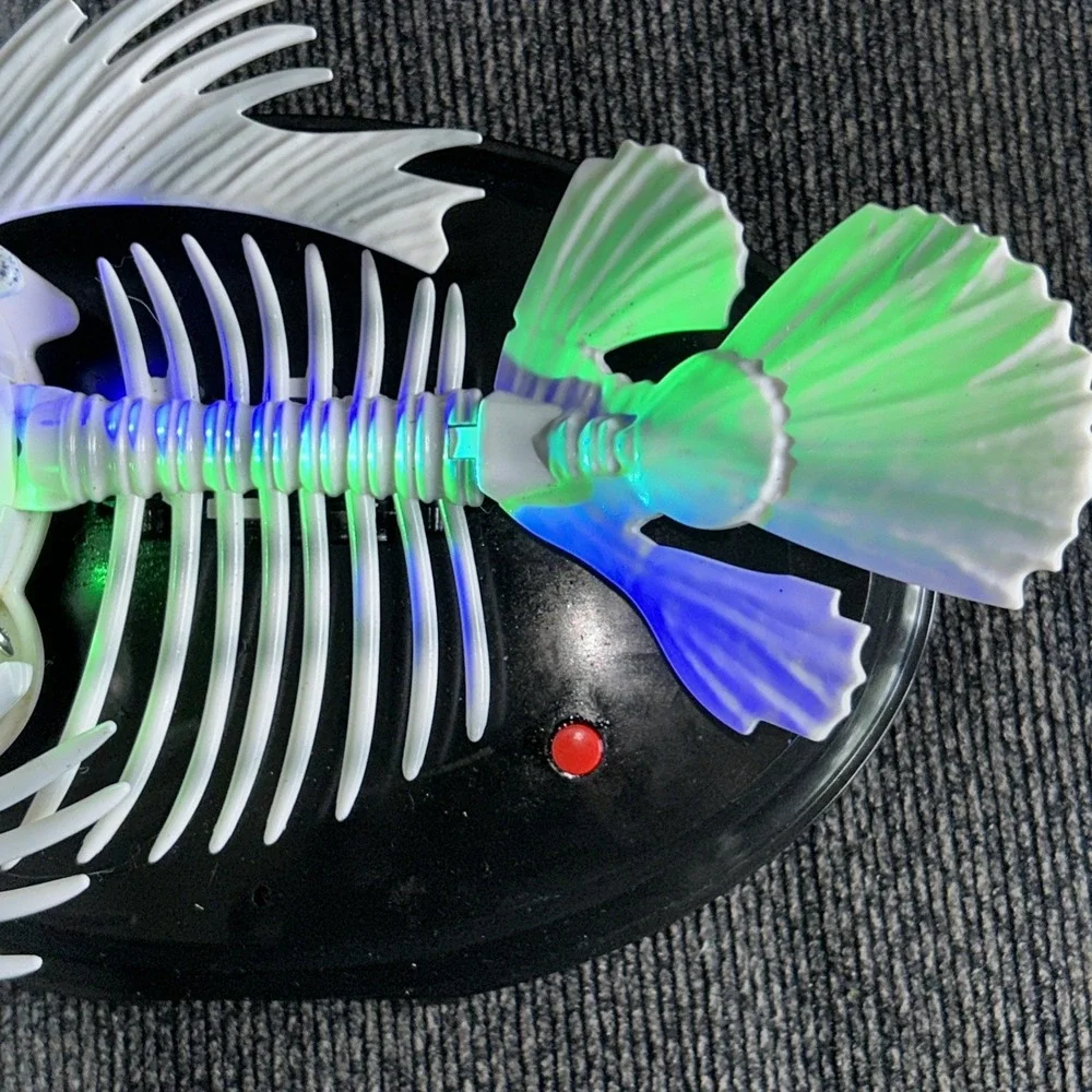 GEMMY TALKING FISH RARE ZOMBIE SKELETON FISH‎ ANIMATED COLLECTIBLE